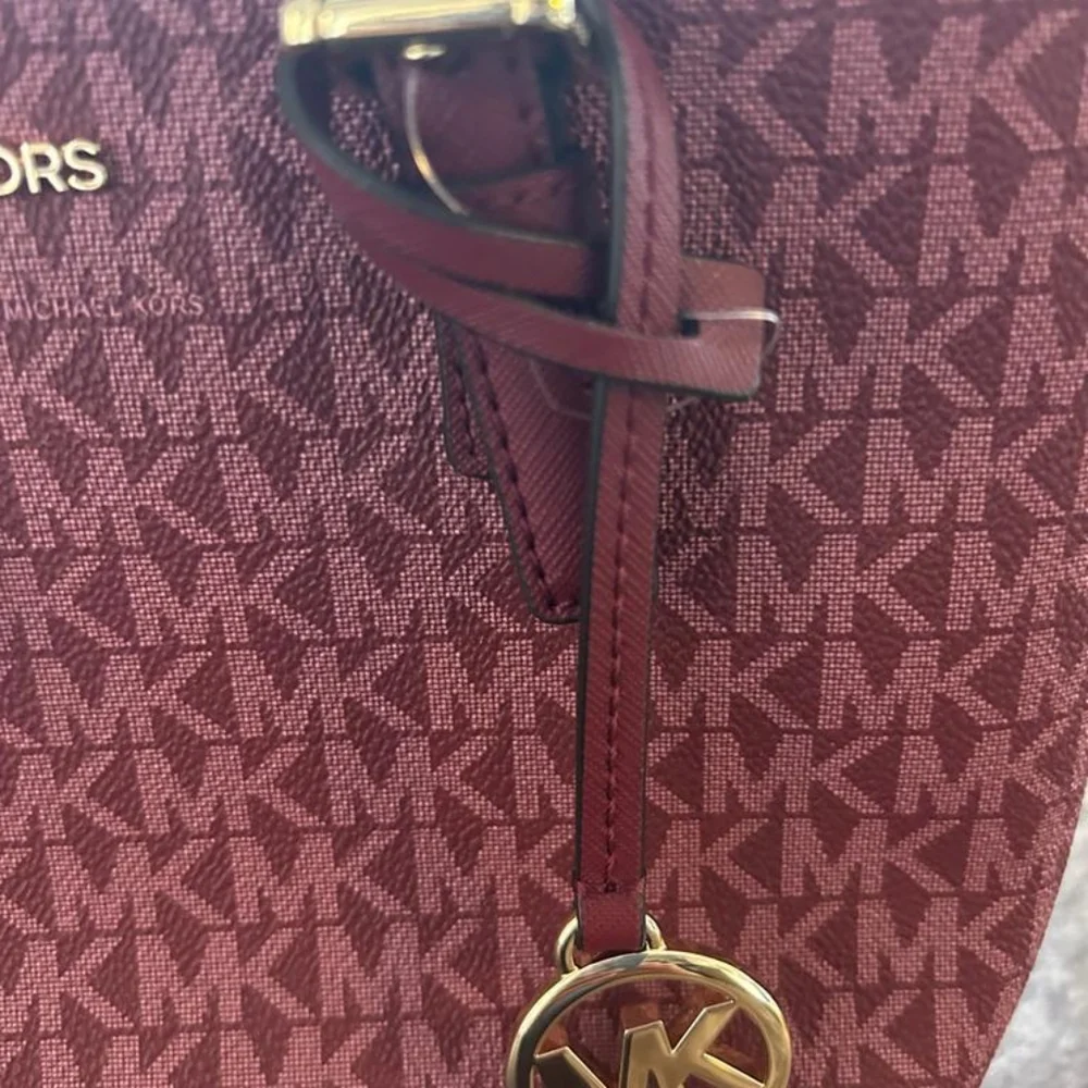 Michael Kors Red Tote with MK Logo and Leather Handles - Picture 11 of 12